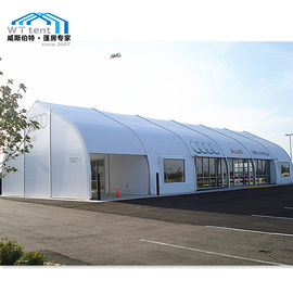特別な白い屋根カバーとの形によって曲げられるテントのスパンのサイズ12m - 40m